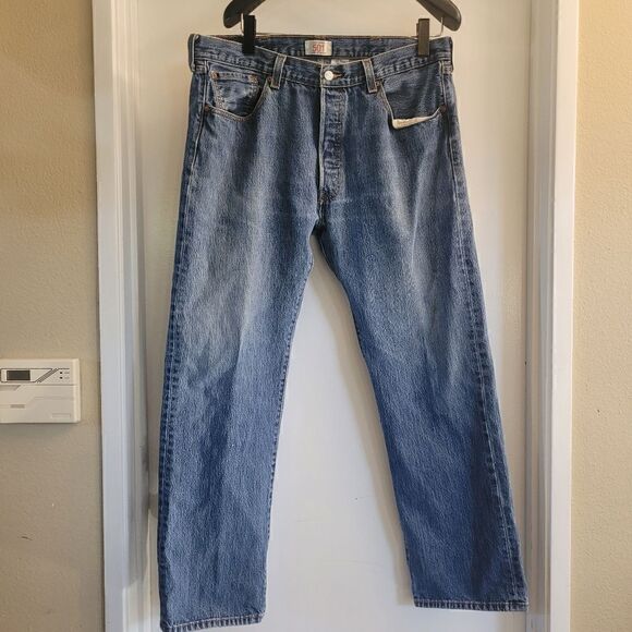 Levis 501 button fly 38×32 - Picture 1 of 9